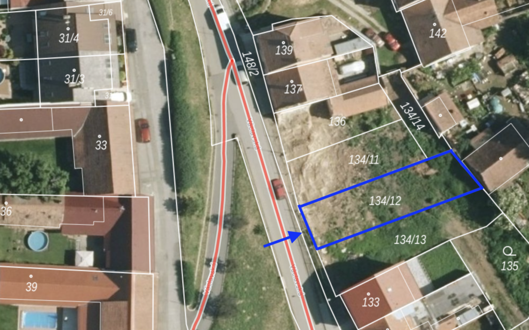 Prodej pozemku 263 m2 vč. stavebního povolení na RD Holasice